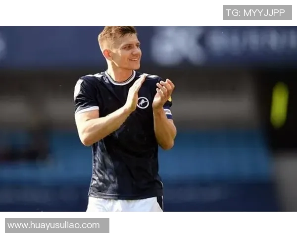 南安联主场迎战米尔沃尔双方争夺英冠积分榜关键战役 南安联主场迎战米尔沃尔双方争夺英冠积分榜关键战役